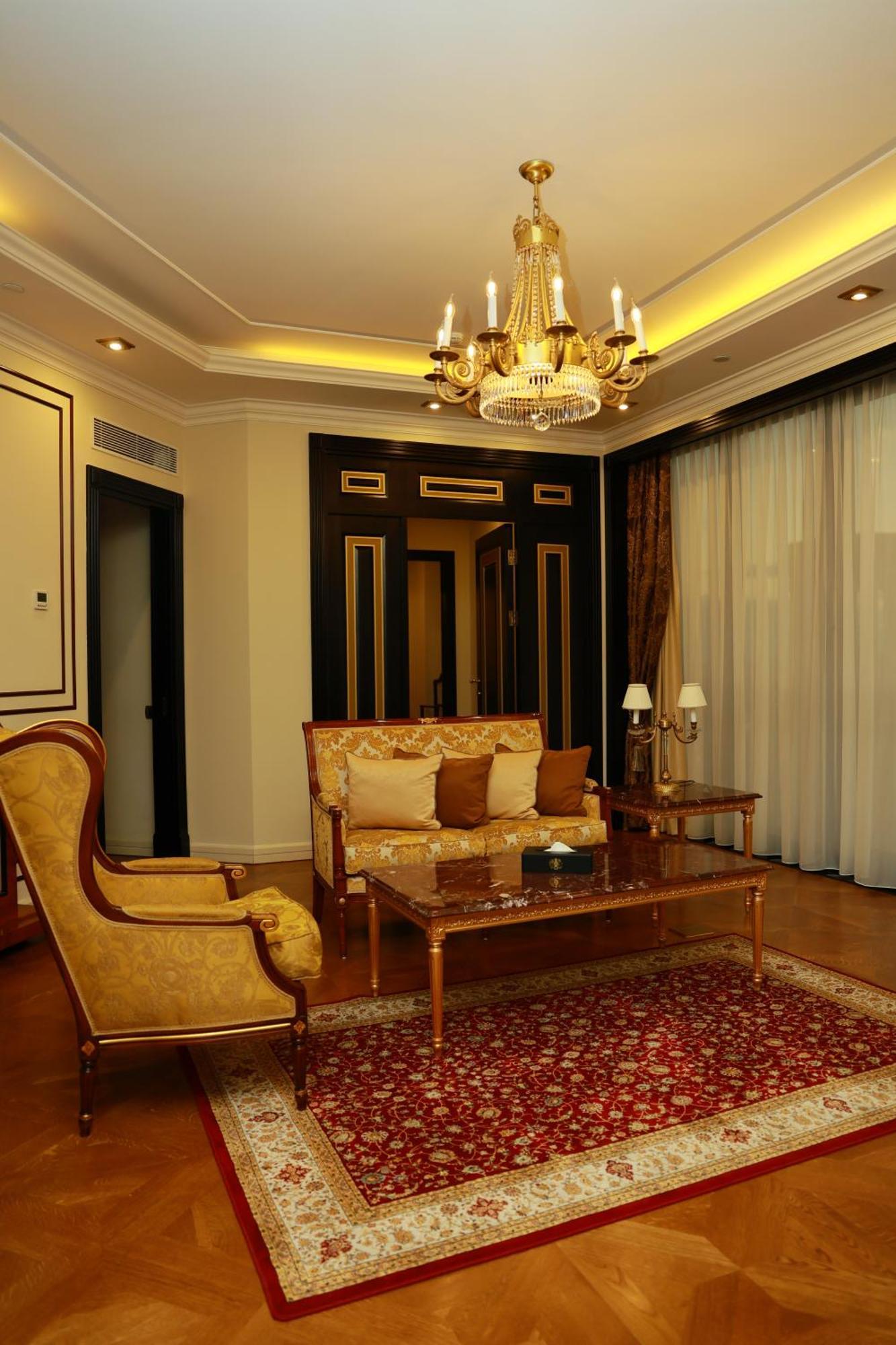 Golden Palace Hotel Erevan Exterior foto